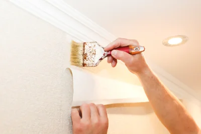 Pose de papier peint à Saint-Porchaire — revêtements muraux et toiles de verre